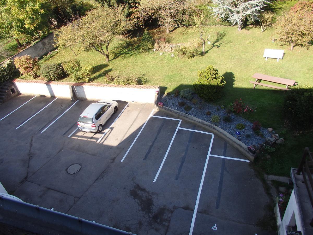 Hotel Castel Neuves-Maisons Exterior foto